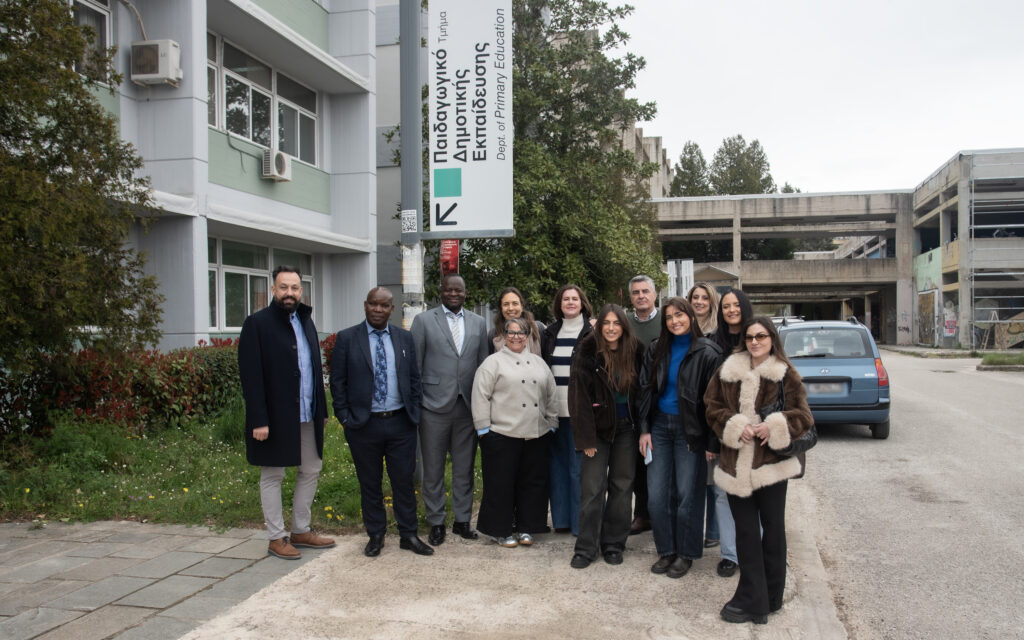 D-PEERS-DIGITALPATHWAYSFOREDUCATION, EMPOWERMENT,ANDRESILIENTSKILLS (ProjectNumber:101237990) mag4011